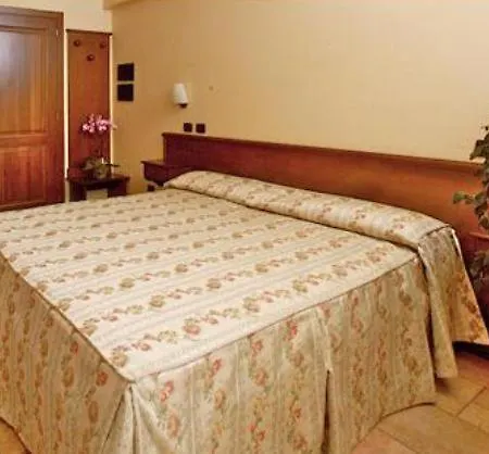 Albergo Ristorante Trattoria Del Castello-3
